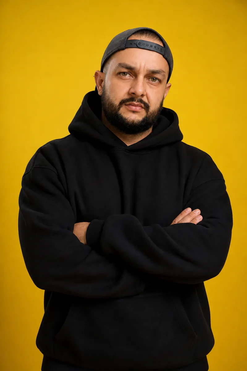 Retrato de Miguel, integrante de Otros D2